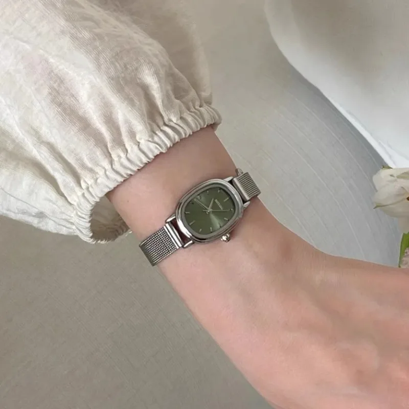 Ladies Luxury Watch - صغيرة البيضاوي الهاتفي الأخضر ساعة بسيطة