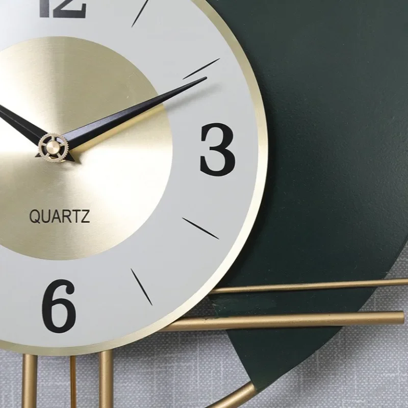 ساعة حائط عصرية فاخرة من المعد - مراجعة Luxury Watch Wall Clock وسعره